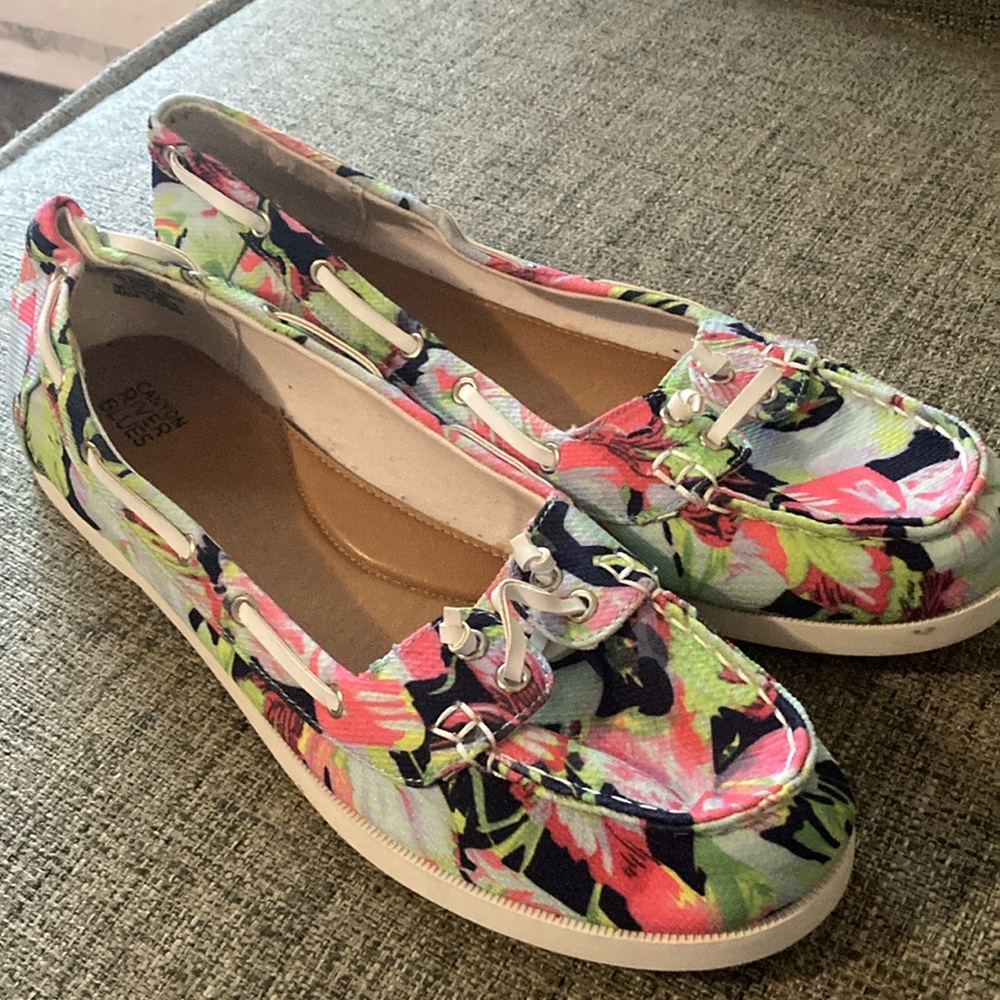 Canyon River Blues Pink and Green Floral Flat Boat Shoes size Women’s 9